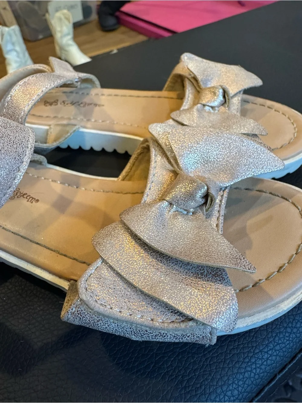 Toddler girls shimmer sandals sz 11M